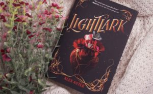 Lightlark von Alex Aster Rezension