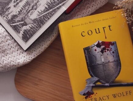 Rezension zu Court von Tracy Wolff